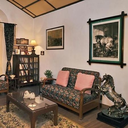 Welcomheritage Connaught House Mount Abu Ngoại thất bức ảnh