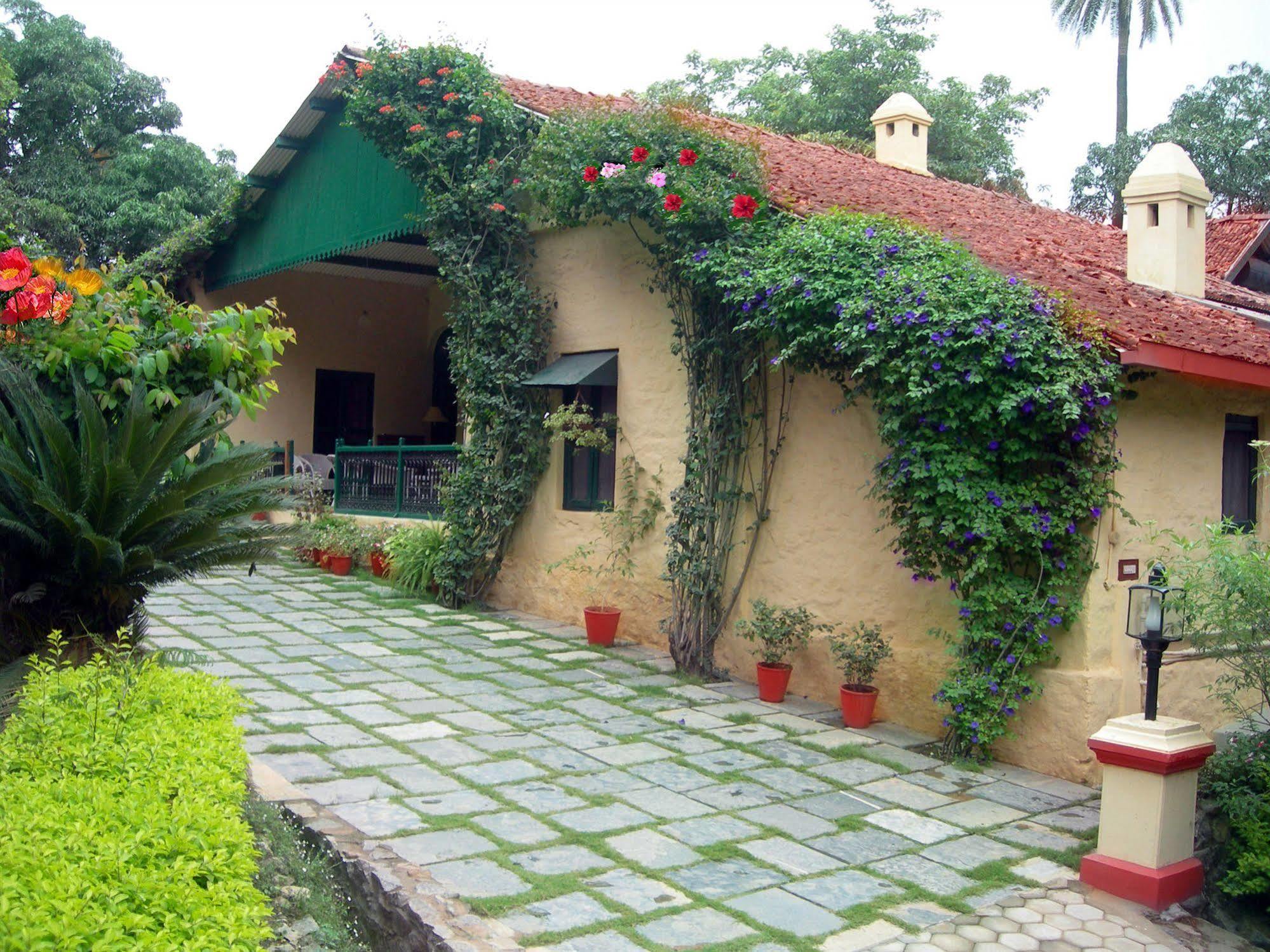Welcomheritage Connaught House Mount Abu Ngoại thất bức ảnh