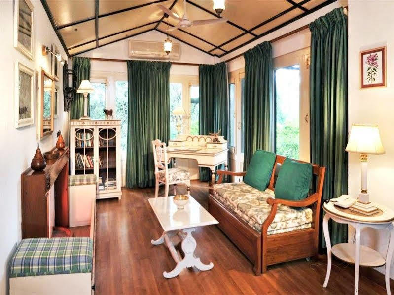 Welcomheritage Connaught House Mount Abu Ngoại thất bức ảnh